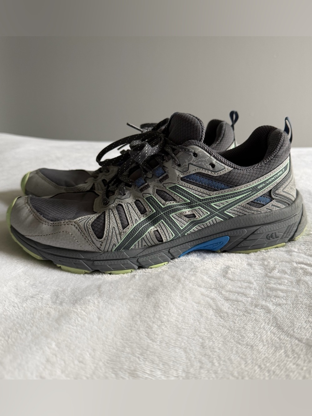 Asics Gel Venture 7 Running Shoes Gray Green
Blue 1012A476 Women Size 9
